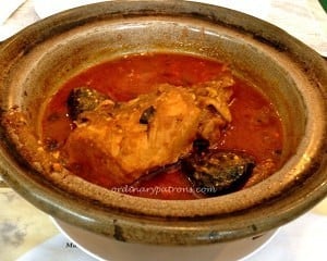 Ayam Buah Keluak