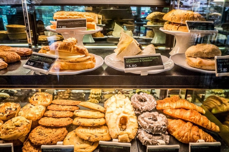 Starbucks @ One KM Mall