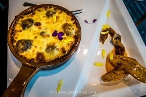 button mushroom gratin