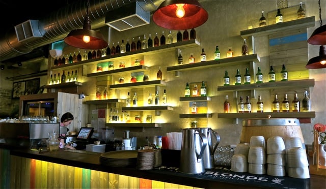 FYR Cycene ond Drinc Restaurant Singapore03