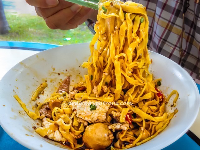 Block 466 Crawford Lane Must Try Minced meat noodle ak Chor Mee