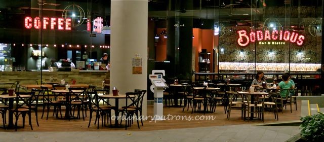 Bodacious Cafe at Night1