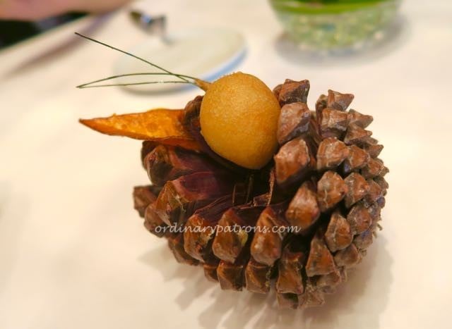 Amber Restaurant Hong Kong - 3