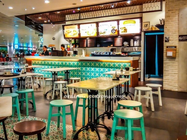 Heavenly Wang Cafe at Changi Airport