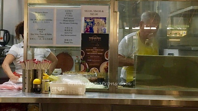 Guan Kee Fried Kway Teow at Ghim Moh Market - 3