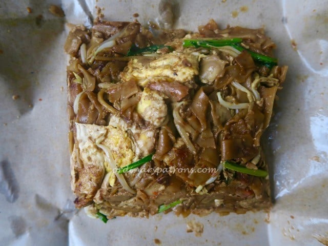 Guan Kee Fried Kway Teow at Ghim Moh Market - 6