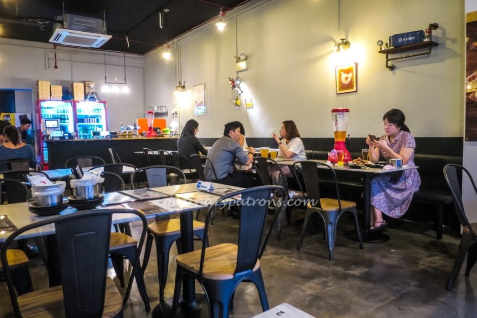Oven & Fried Chicken (오꾸닭 & 쌀통닭) Tanjong Katong