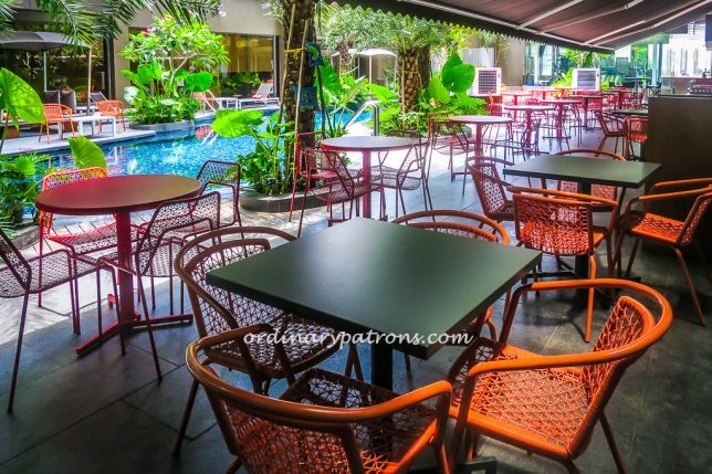 Chat & Chow Casual Dining Restaurant 