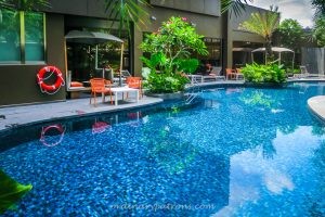  ibis Styles Singapore poolside