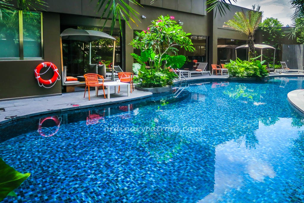 Poolside Dining At Chat Chow Ibis Styles At New Macpherson Mall The Ordinary Patrons