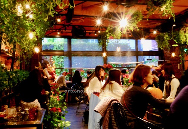 eating-in-tokyo-aoyama-flower-market-cafe-1