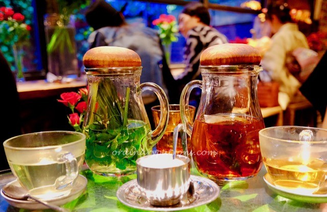 eating-in-tokyo-aoyama-flower-market-cafe-2