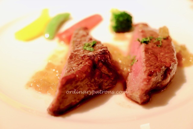 eating-in-tokyo-auxamis-marounochi-3