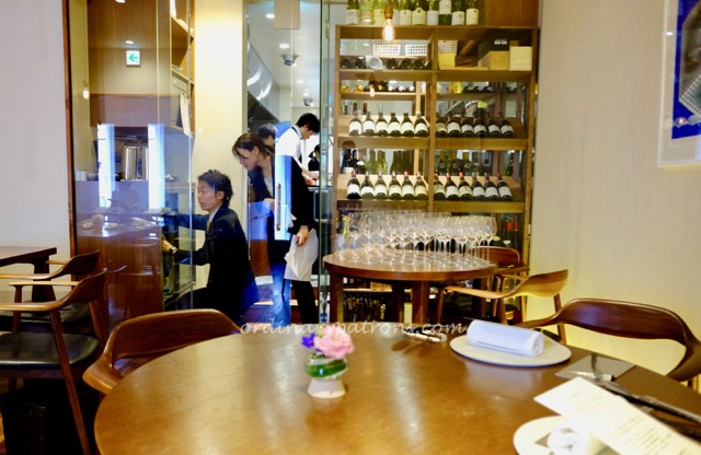 le-sputnik-tokyo-restaurant-4