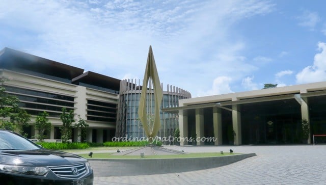 Dragon Phoenix Grand Chinese restaurant at Temasek Club