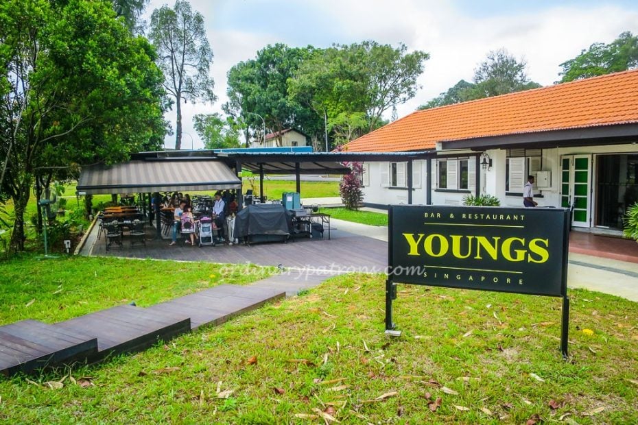 YOUNGS Bar & Restaurant Seletar