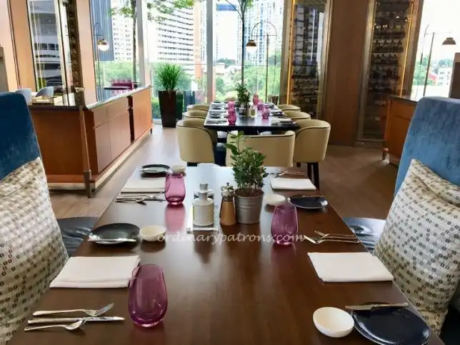 Racines Sofitel Singapore restaurant