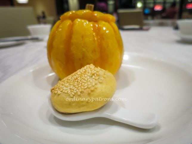 Chilled Mango Coulis and Hashima at Xin Cuisine