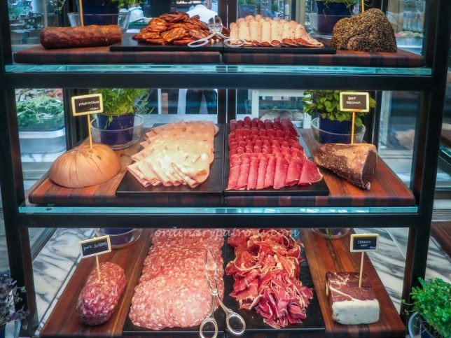 Buffet at Ritz Carlton Colony