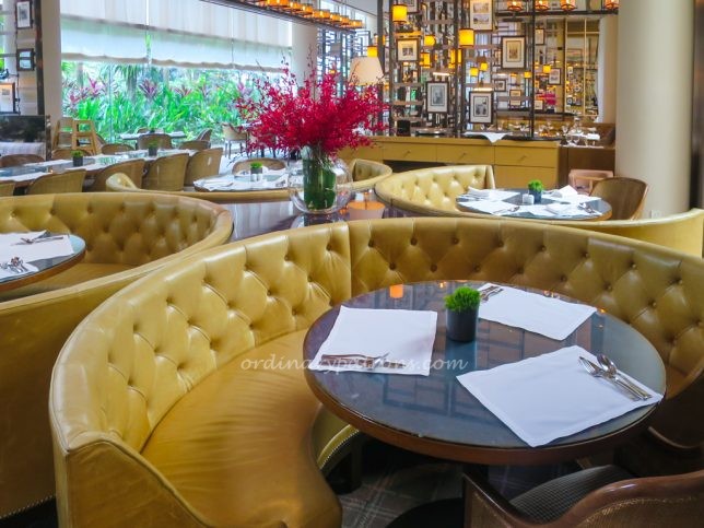 Buffet at Colony at The Ritz-Carlton Singapore