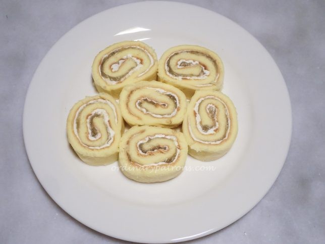 Rich & Good Cake Shop Durian Roll
