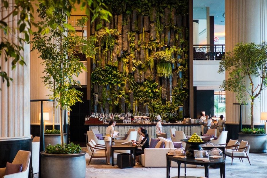 Buffet Lunch at The Lobby Lounge Shangri-La