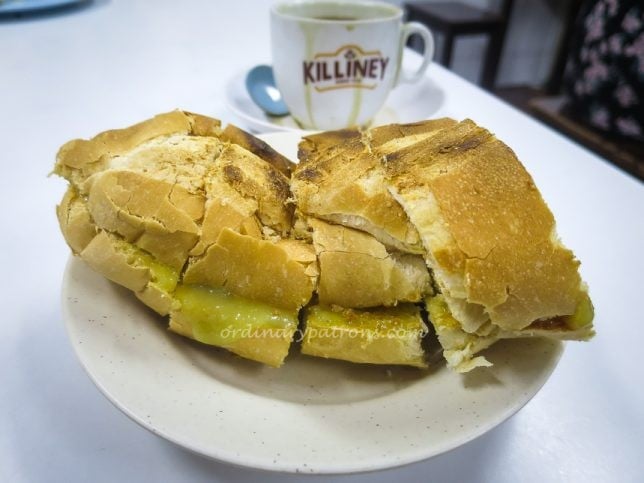 toast and coffee breakfast at Killiney 