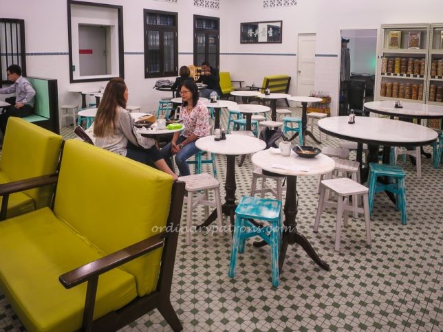 Food in Changi Airport Terminal 4 Heritage Zone