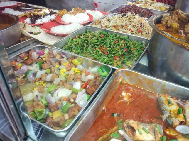 Beach Road Scissor-Cut Curry Rice