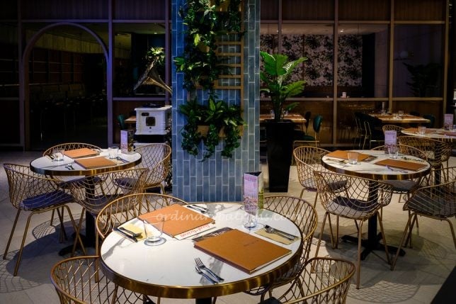 elemen Classic Great World City