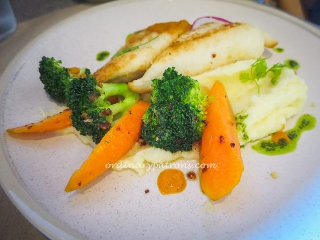 Mains at RAF Cafe in Funan 