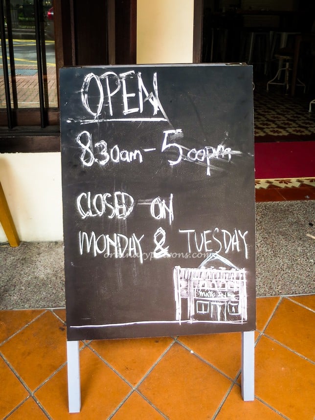 Opening Hours of Micro red | house
