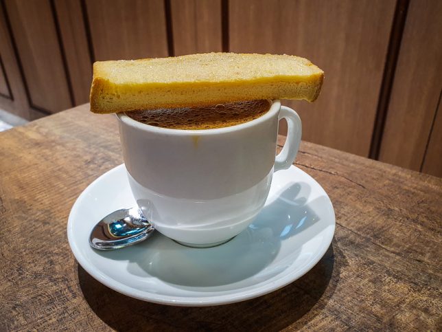 Coffee and Bread at Fong Sheng Hao 豐盛號