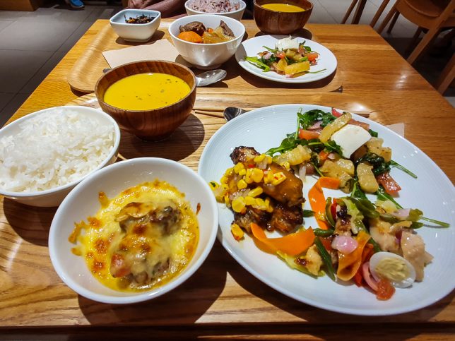 4 Deli Festive Meal at Café&Meal MUJI Raffles City