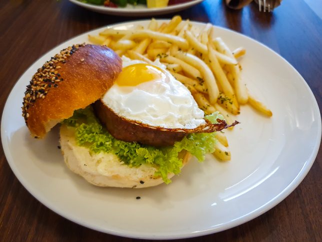 Kamome Teriyaki Burger