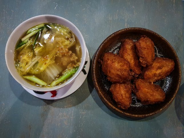 Peranakan Bakwan Kepiting Soup and Har Jeong Kai Wings