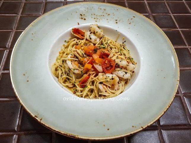 Prairie By Craftsmen : New Cafe at Cluny Court