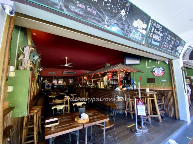 BLooiE's Roadhouse Bar & Grill, Rail Mall Food