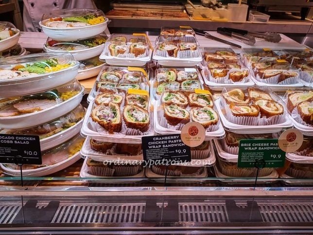 Paris Baguette Bakery Café in PLQ Mall