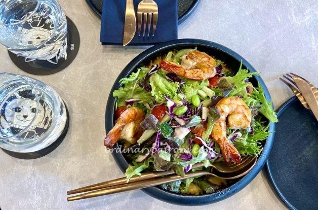 new Binary Restaurant at Palais Renaissance Singapore