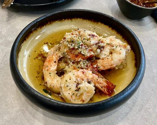 new Binary Restaurant at Palais Renaissance Singapore