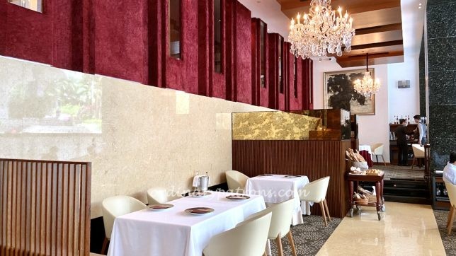 Les Amis Lunch Review : Singapore 3 Michelin Star Restaurant