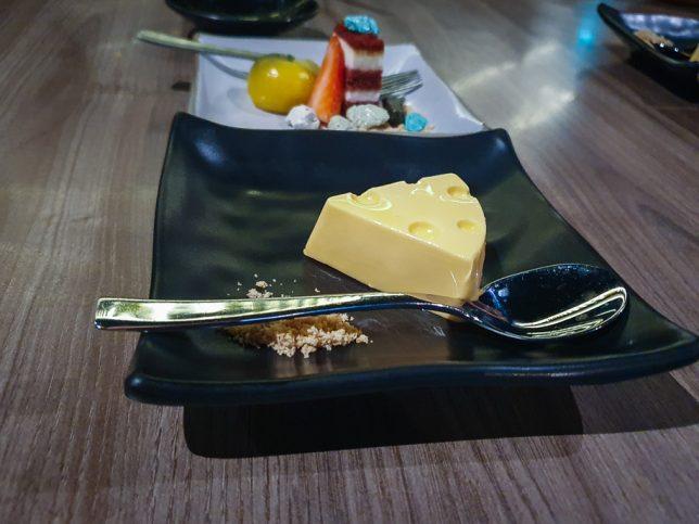 Hana cheesecake dessert