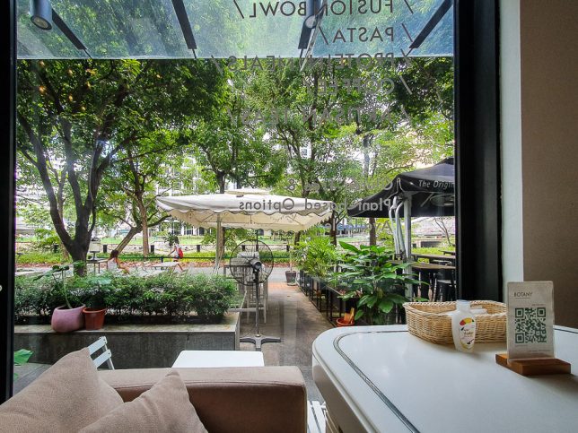 Botany Cafe by Singapore River