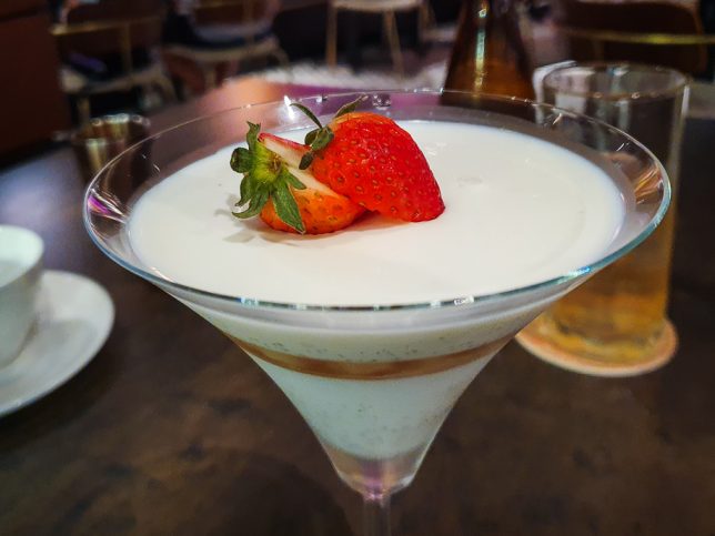  RATIO Ion Orchard - lychee panna cotta martin