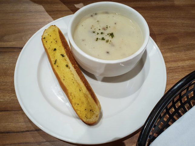Buddy Hoagies - Soup & Garlic Bread