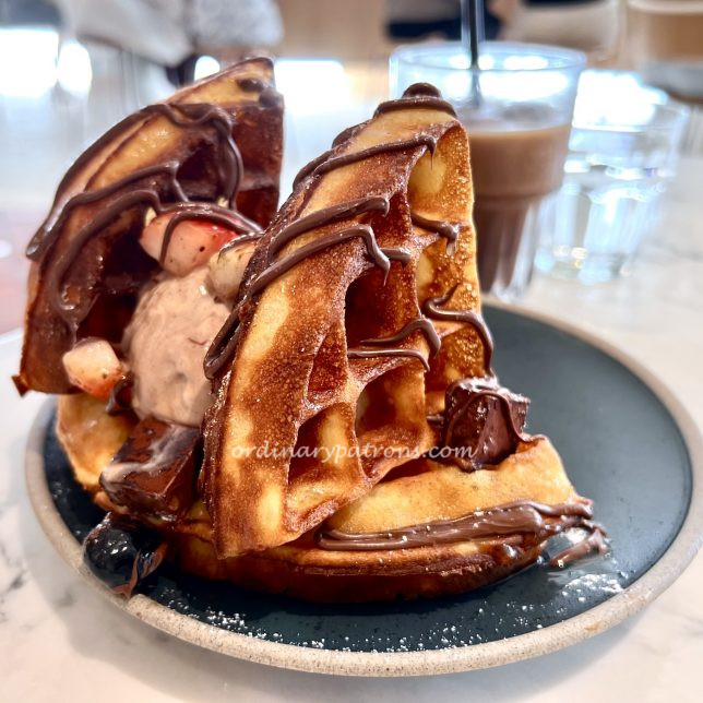 Lola’s Café Holland Village Waffles