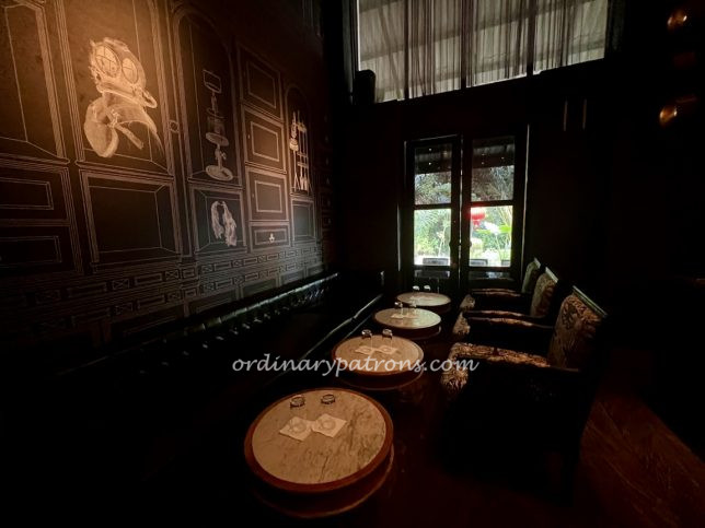 Burnt Ends Restaurant Cocktail Bar Lounge Table