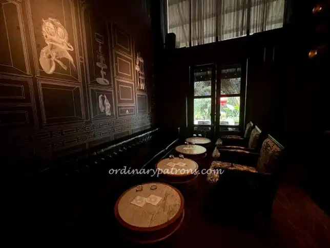 Burnt Ends Restaurant Cocktail Bar Lounge Table