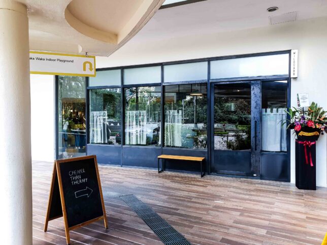 Wildcard Cafe & Bar at Furama RiverFront Hotel 